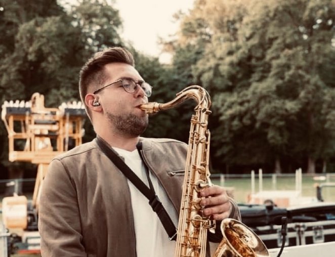 Yannick Swennen viool act sax live performance DJ entertainment vioolspeler