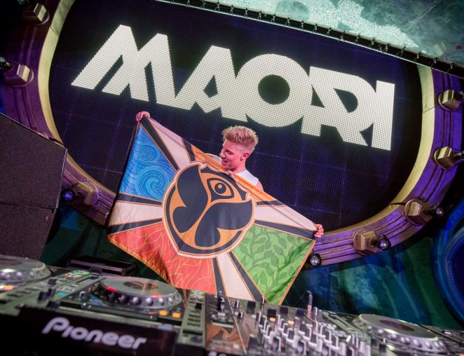 DJ MAORI EDM MAINSTAGE TOMORROWLAND HOFNAR AGENCY DJ PARTY ALL AROUND 